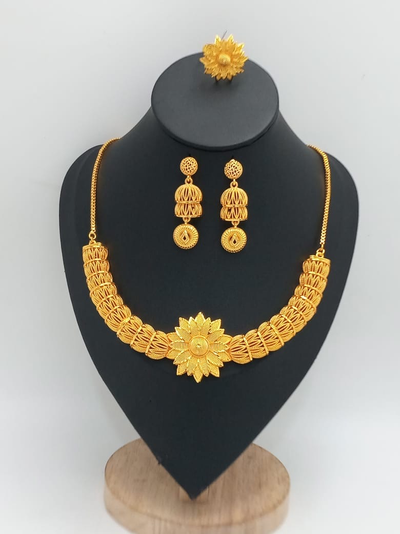 Elegant classy jewelry set